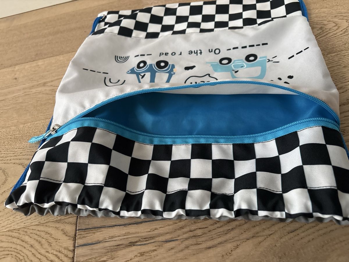 Funki Borse & Zaini: Funki Turnbeutel mit Auto-Motiv – Nuovo (secondo la descrizione) da Dietikon venduto da sue_qzb6 2