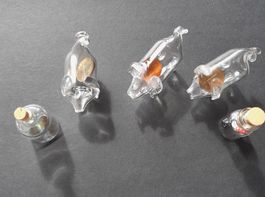 5tlg. Vintage Glücksbringer Set Schweinchen und Miniflaschen