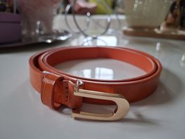 Ceinture orange sneakers effect vegan