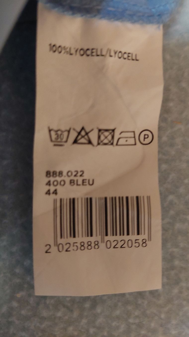 Maddison Chemisiers: Chemisier bleu clair. Taille 44 – D'occasion à Marsens par fripe-milodon 6