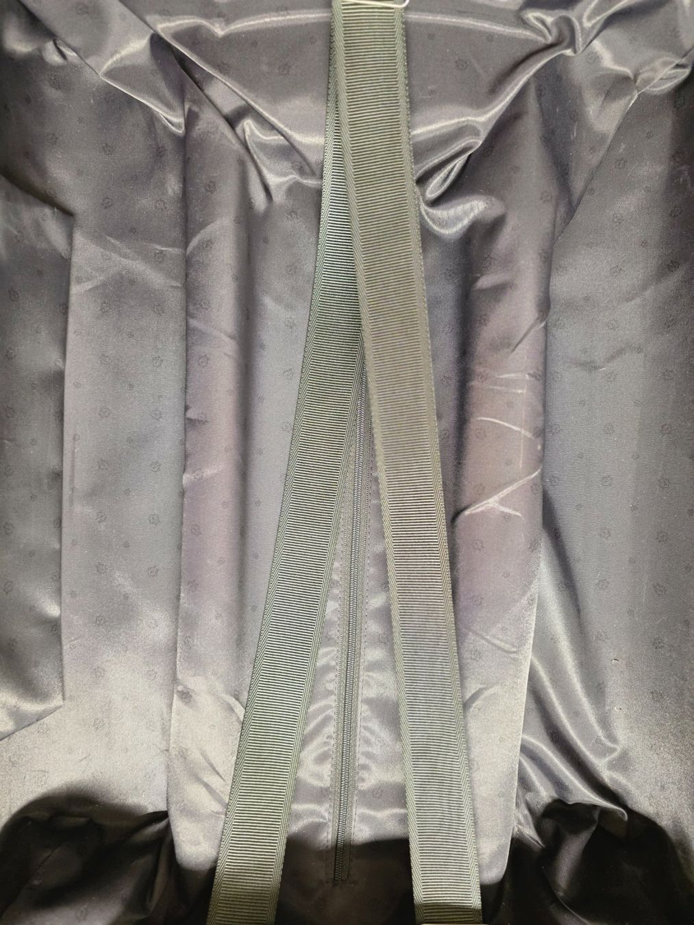 Rimowa Valigie: Rimowa essential cabin sleeve – Usato da Chambésy venduto da olivierGE 9