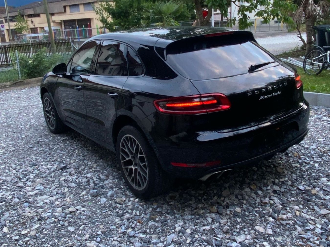 Porsche Autos: Porsche Turbo Macan 3.6 FIX PREIS – D'occasion à Dielsdorf par edo_2kjr