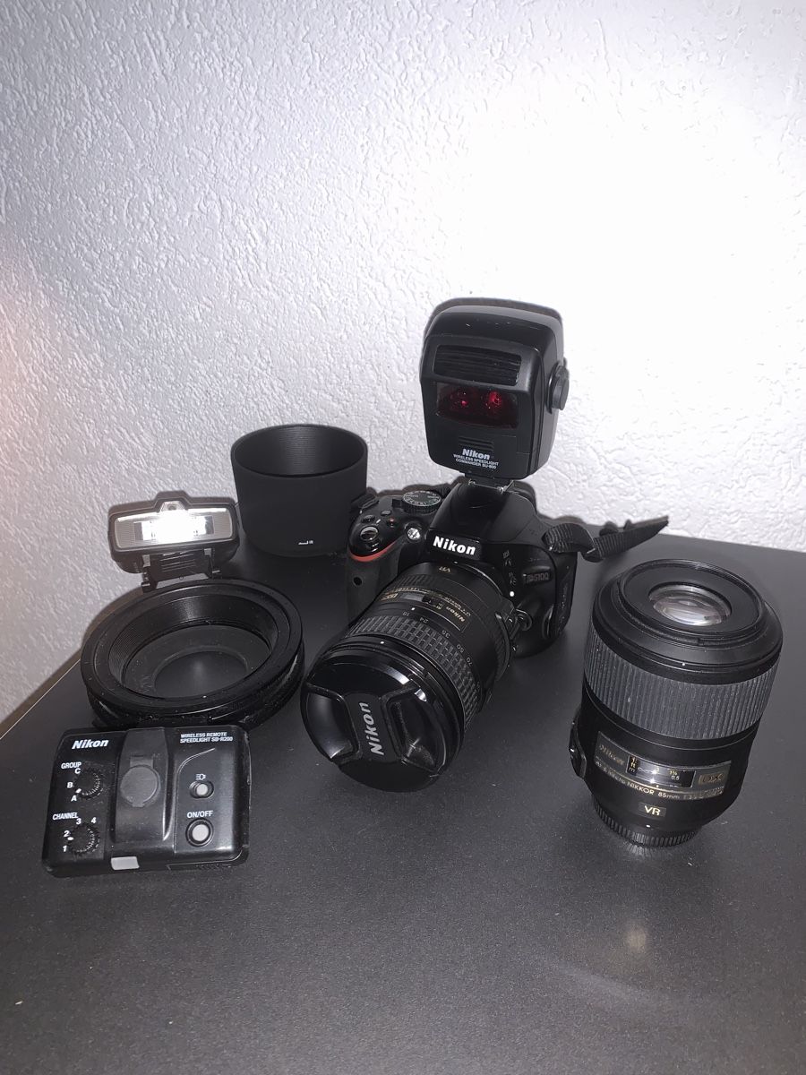 Nikon Fotocamera: Kit Nikon complet D5100 + 18-200 VR + 85mm Macro + Kit Flash – Usato da Bex venduto da luc_y92f