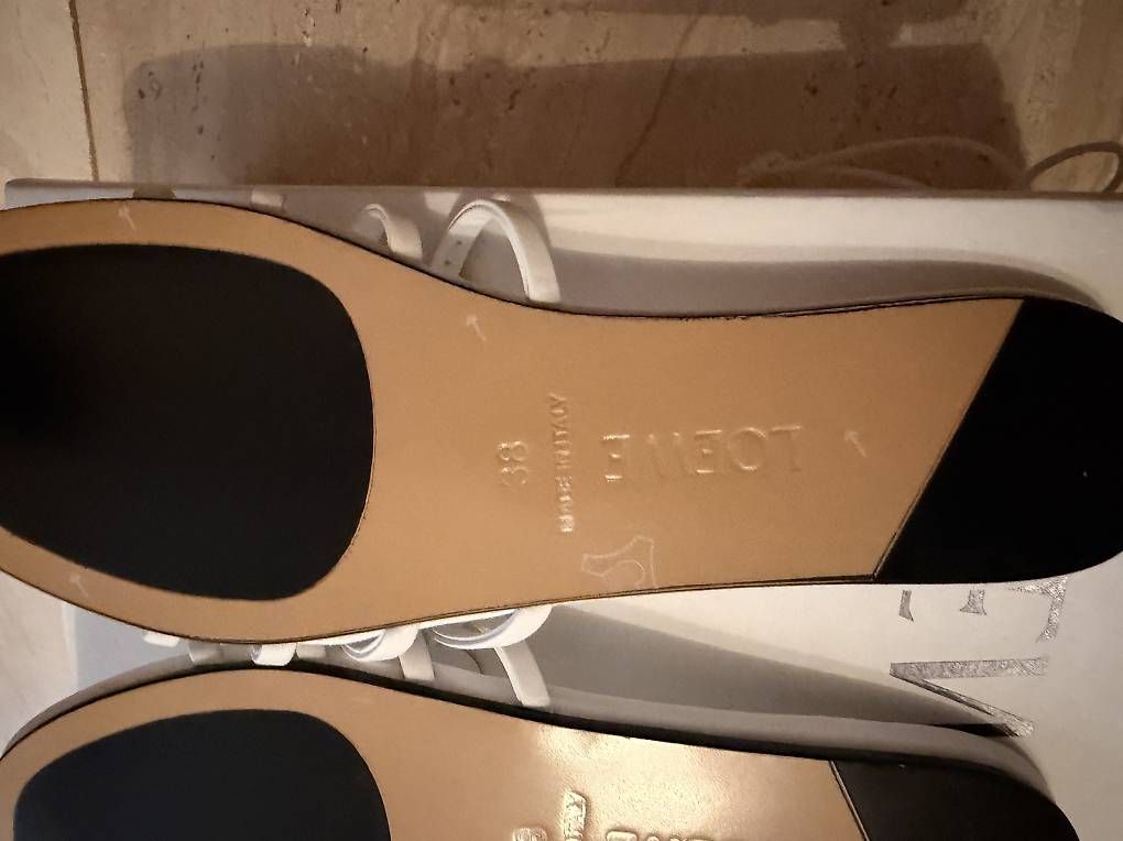 Loewe Scarpe da donna: Loewe Damen Pantoletten Grösse 38 – Usato da Feldbrunnen venduto da mas_g2qr 3
