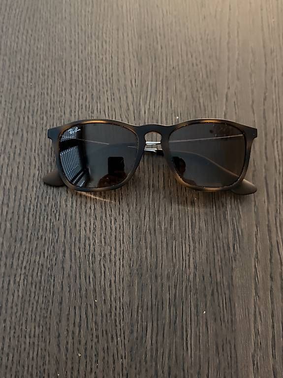 Brillen & Gläser: Ray Ban Sonnenbrille – Gebraucht aus Glattpark(Opfikon) von ric_y5yd