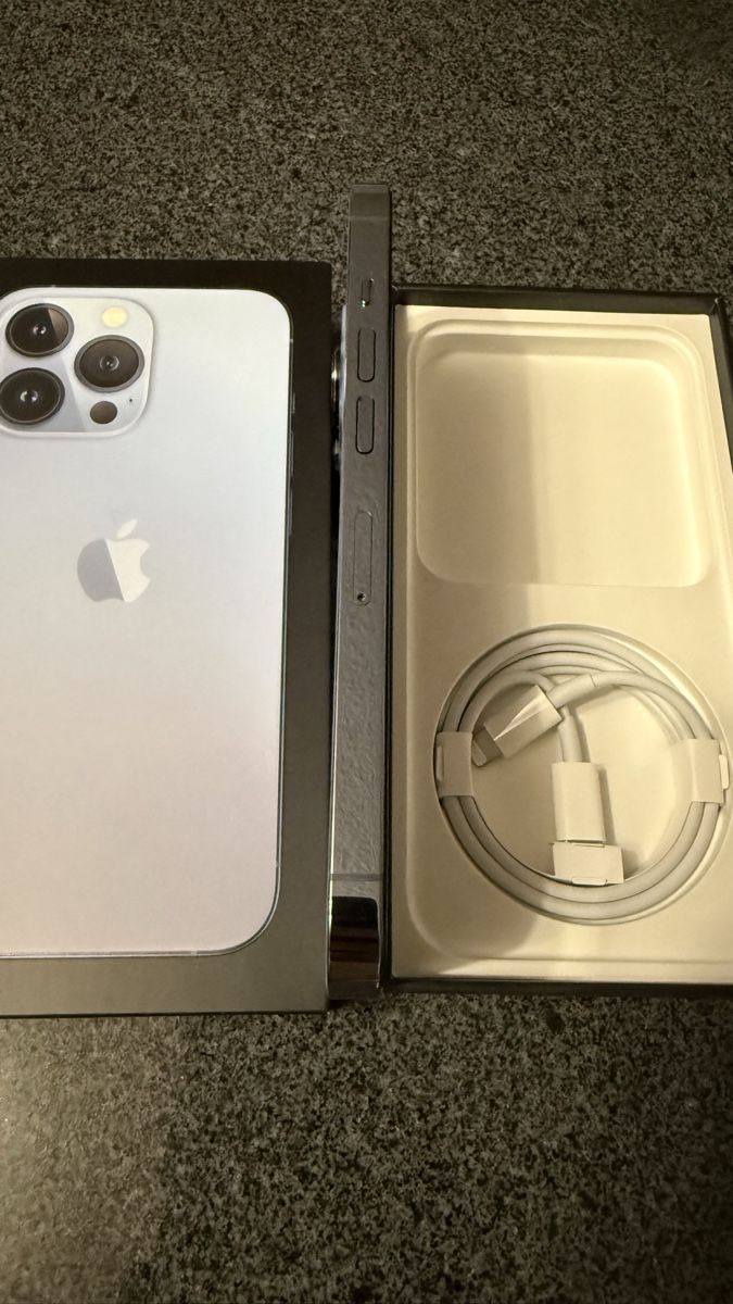Apple Portables: iPhone 13Pro - 256GB – D'occasion à Langenthal par McQUEEN01 1