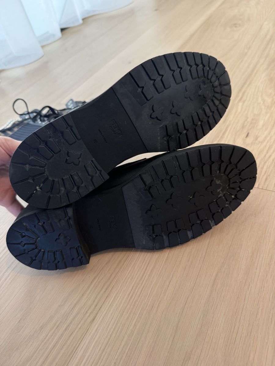 Fendi Damenschuhe: Bottes montantes Fendi, taille 40 – Gebraucht aus Martigny von Luxivore83 2