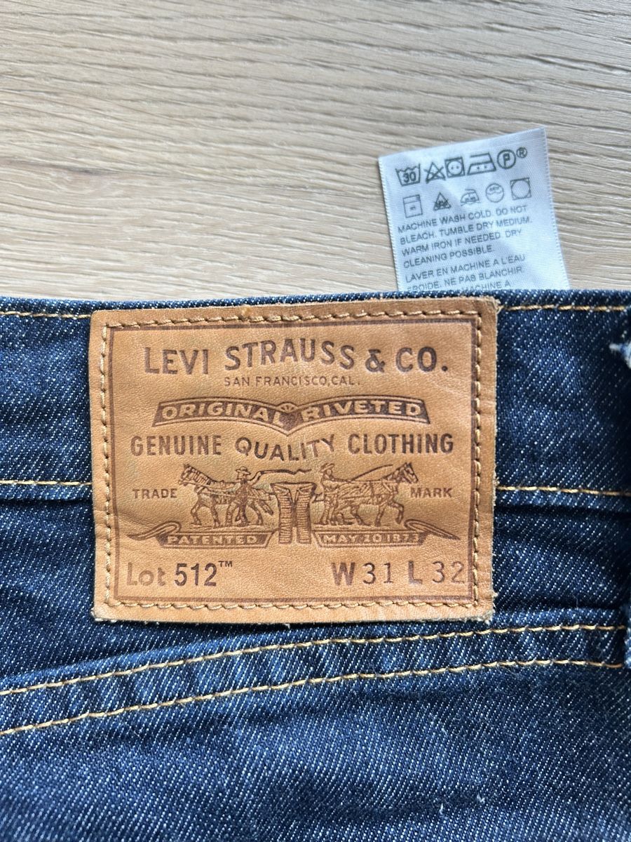 Levi's Jeans: Levis 512 Jeans 31x32 dunkelblau – Usato da Aarau venduto da christianfhmb 2