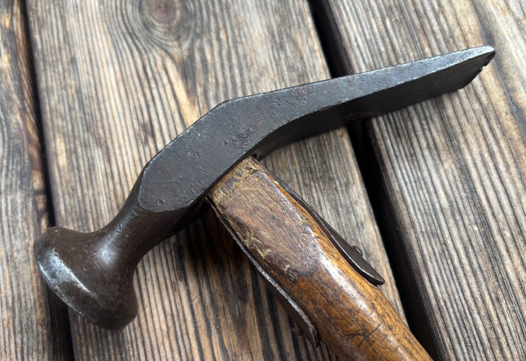 Tutti gli attrezzi: antiker Schuhmacherhammer, Schusterhammer – Usato da Lüchingen venduto da Eeizo 1