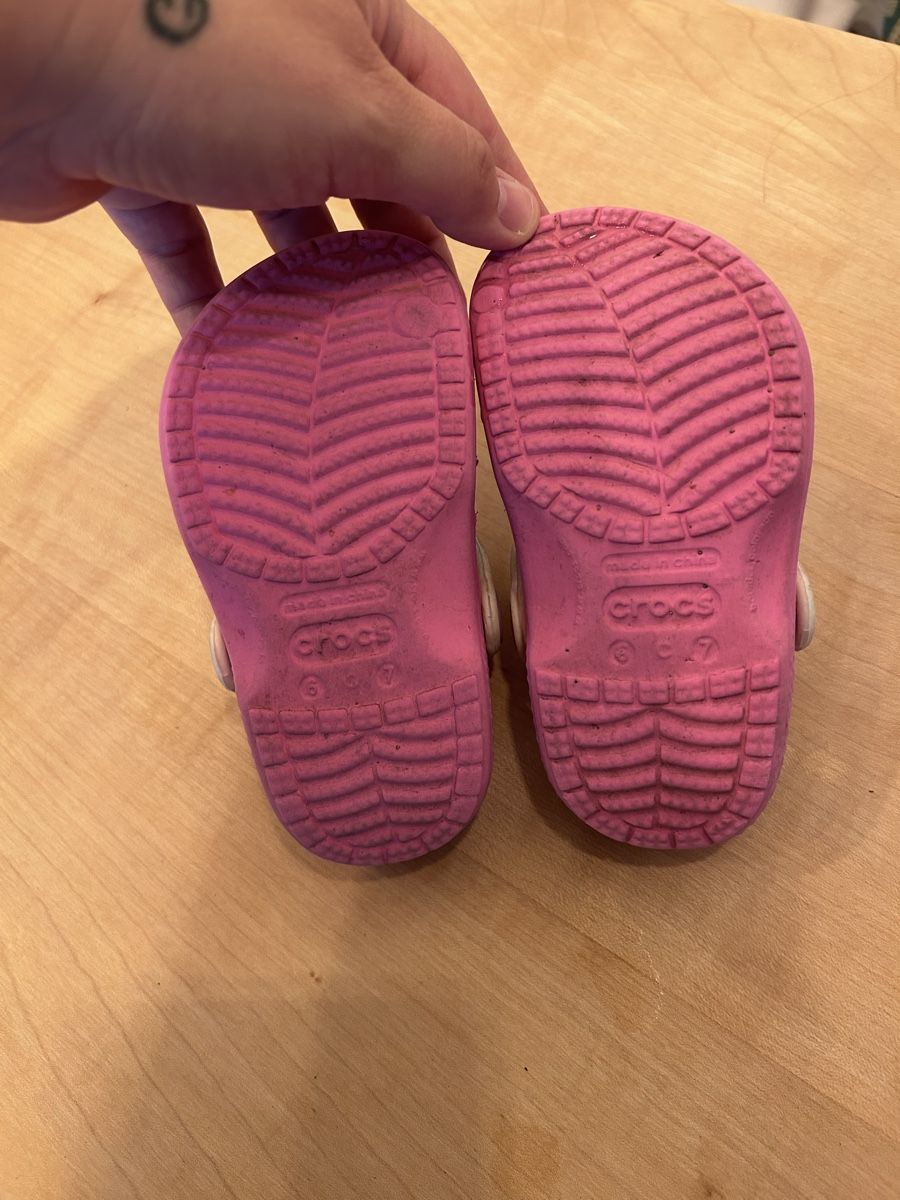 Crocs Schuhe für Mädchen: Frozen Crocs Clogs (23/24) – Gebraucht aus Basel von enfantdor 1