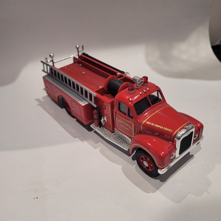 Camion De Pompiers Corgi Classics Morris Minor - Modèle PMPB5-0222 - Occasion Sans Boîte