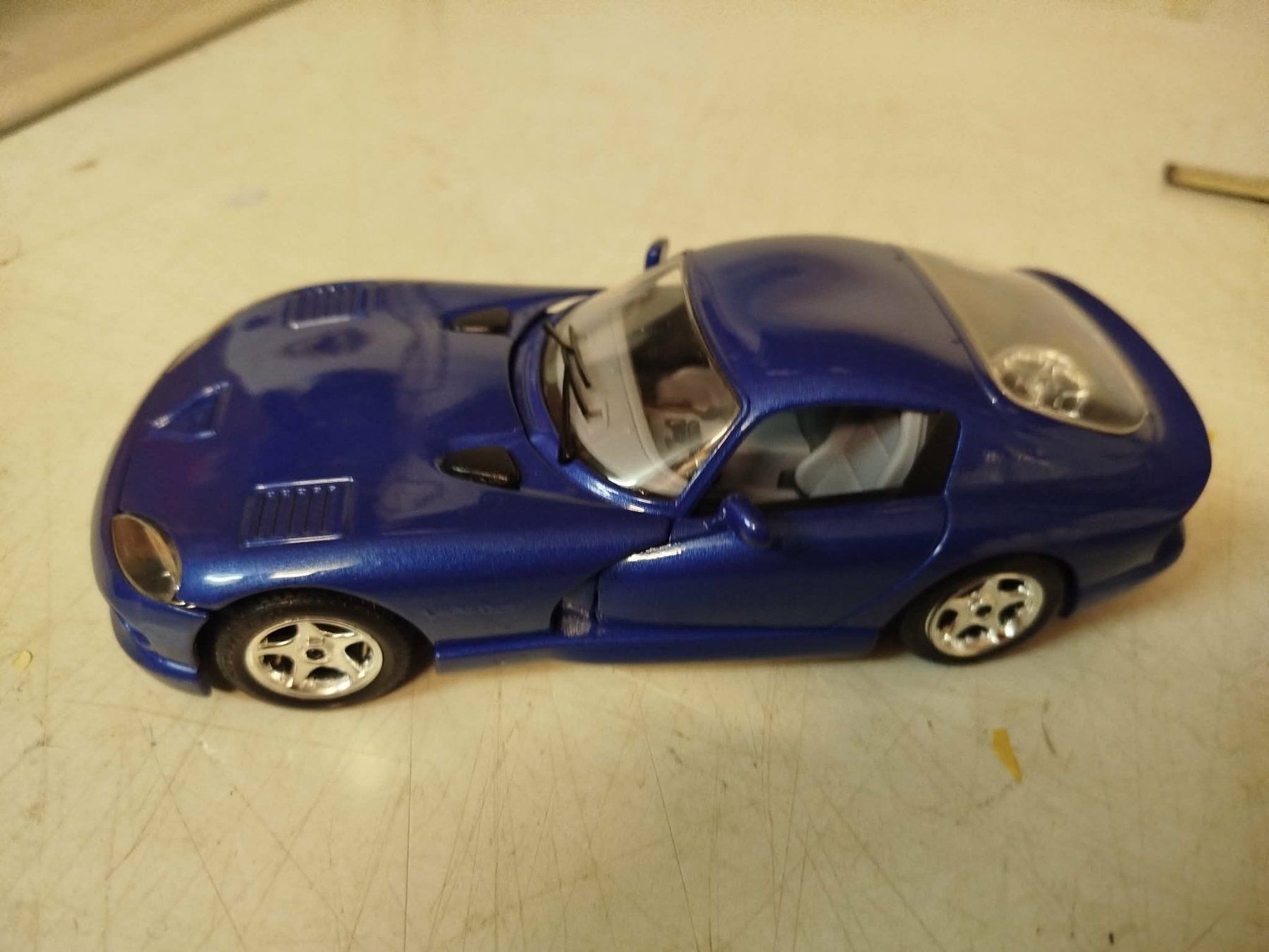 Bburago Modellini d'auto: Viper GTS Coupé Burago – Usato da La Chaux-de-Fonds venduto da Emmaus2300CDF 1
