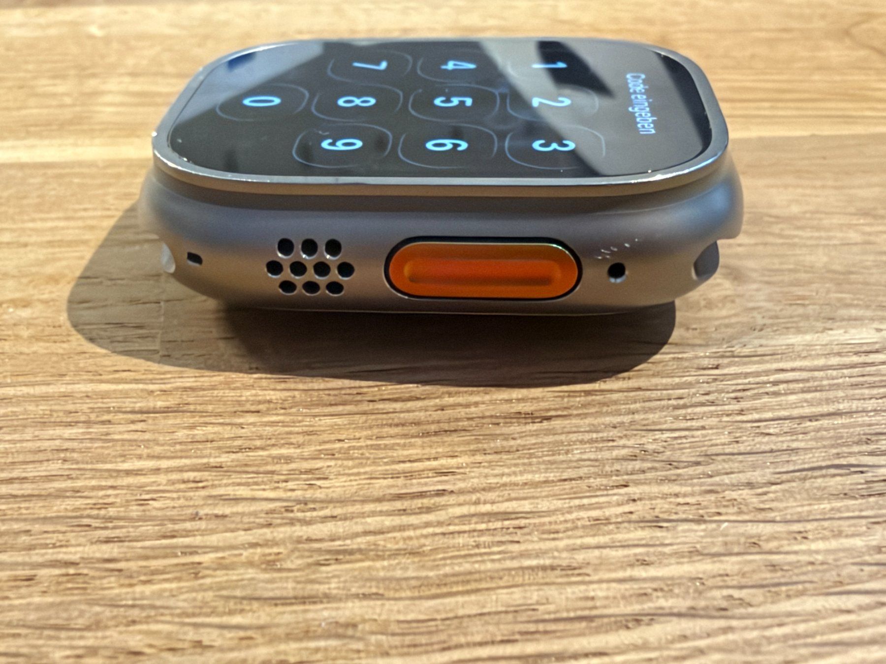 Apple Smartwatch: Apple Watch Ultra 1. Generation | Alpine Loop grün – Usato da Neerach venduto da Afi83 3