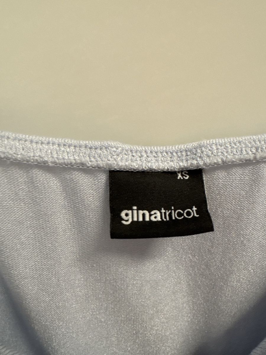 Top: Verkaufe bis 1.8 danach Flohmarkt! – Nuovo (secondo la descrizione) da Menziken venduto da Ranma 1