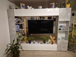Wohnwand mit Fernseher 55 Zoll Samsung