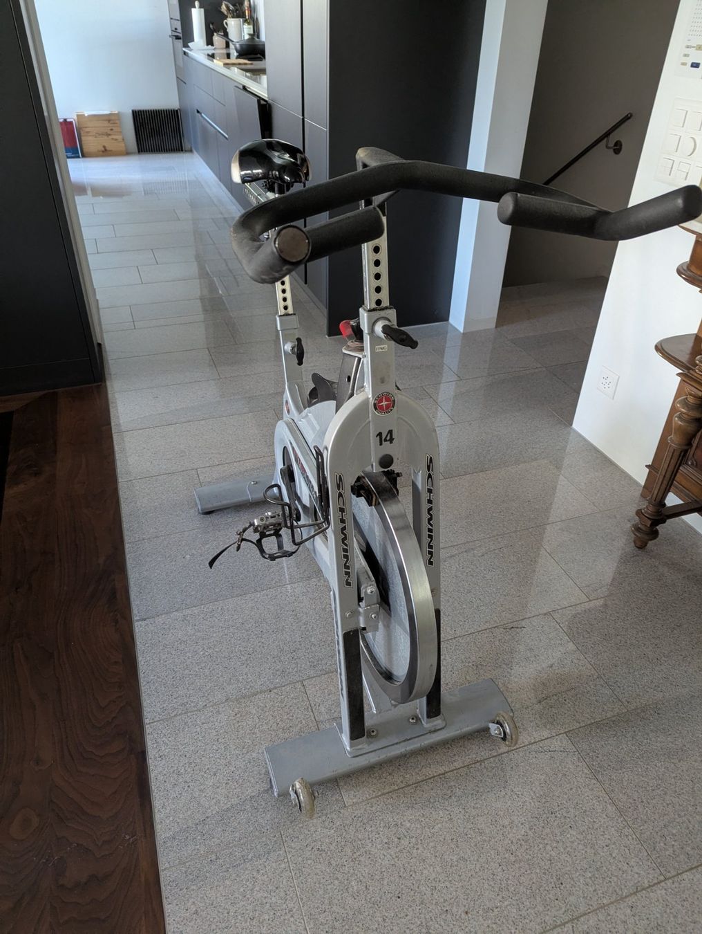 Schwinn Hometrainer: Schwinn Evolution Spinning Bike Top Zustand – Gebraucht aus Grüt (Gossau ZH) von Troeschi 2