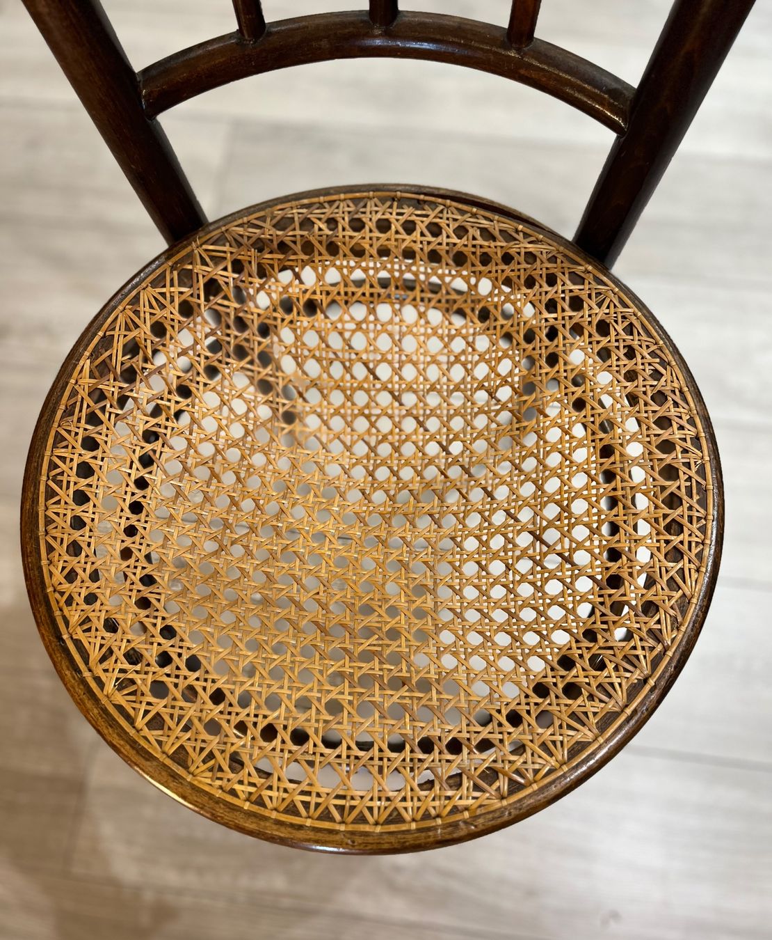 Thonet Sedie: Lot de 4 chaises anciennes – Usato da Rue venduto da Stephanie0107 7