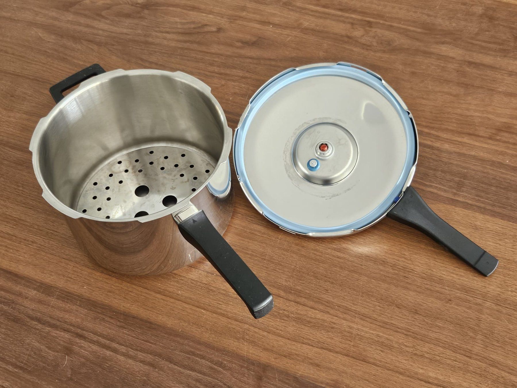 Duromatic Pentole: Kuhn Rikon - Duromatic 22cm/5l – Usato da Ostermundigen venduto da Kaervek_SUI 1