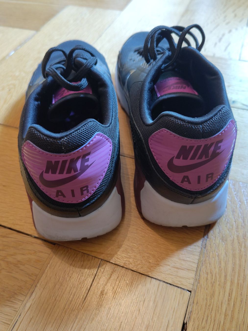 Nike Scarpe da uomo: Sneakers – Usato da Bern venduto da Linii 4
