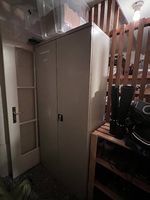 Robuster Metallschrank / Werkstattschrank / Aktenschrank