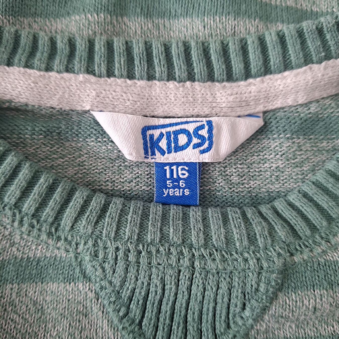 Maglioni & Felpe: Kinder Pullover gestreift grün Grösse 116  – Usato da Wünnewil venduto da Schatz81 2
