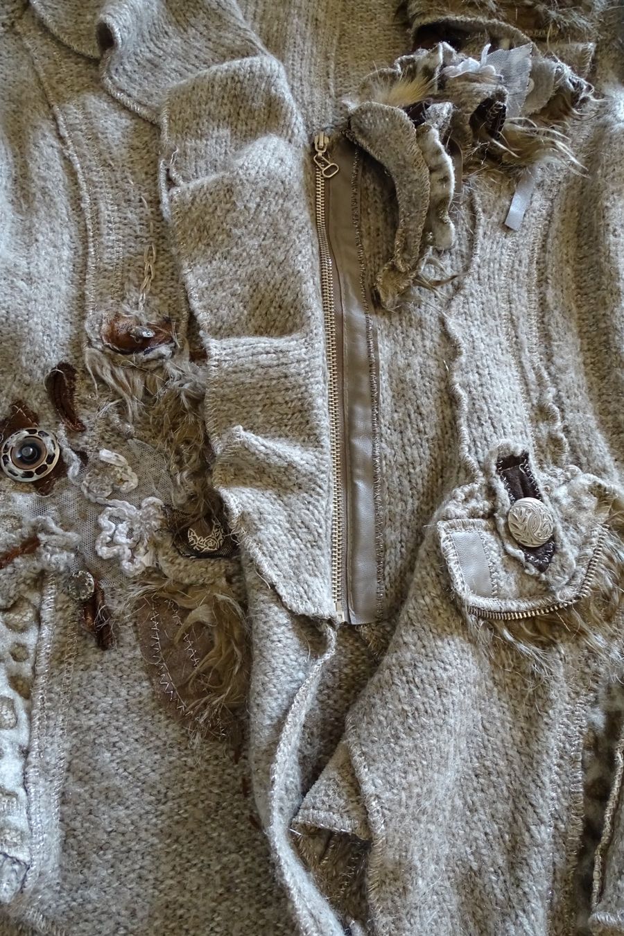 Pullover & Sweatshirts: Jacquette Gr 38 - 40  Strickjacke  beige – Gebraucht aus Lugnorre von gg17 7