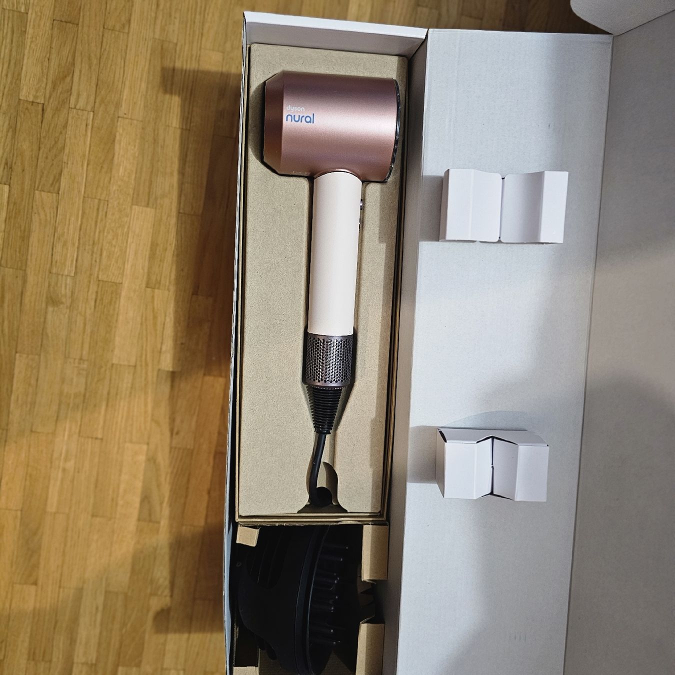 Dyson Asciugacapelli: DYSON Supersonic Nural,garantie 2 ans – Nuovo e nell'imballaggio originale da Plan les ouates venduto da Braun_charly 1