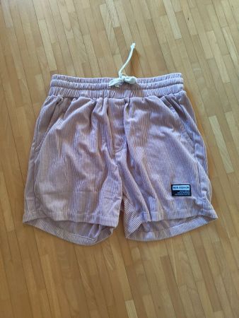 Trendige Cord Shorts, Grösse M, Perfekt für den Sommer!