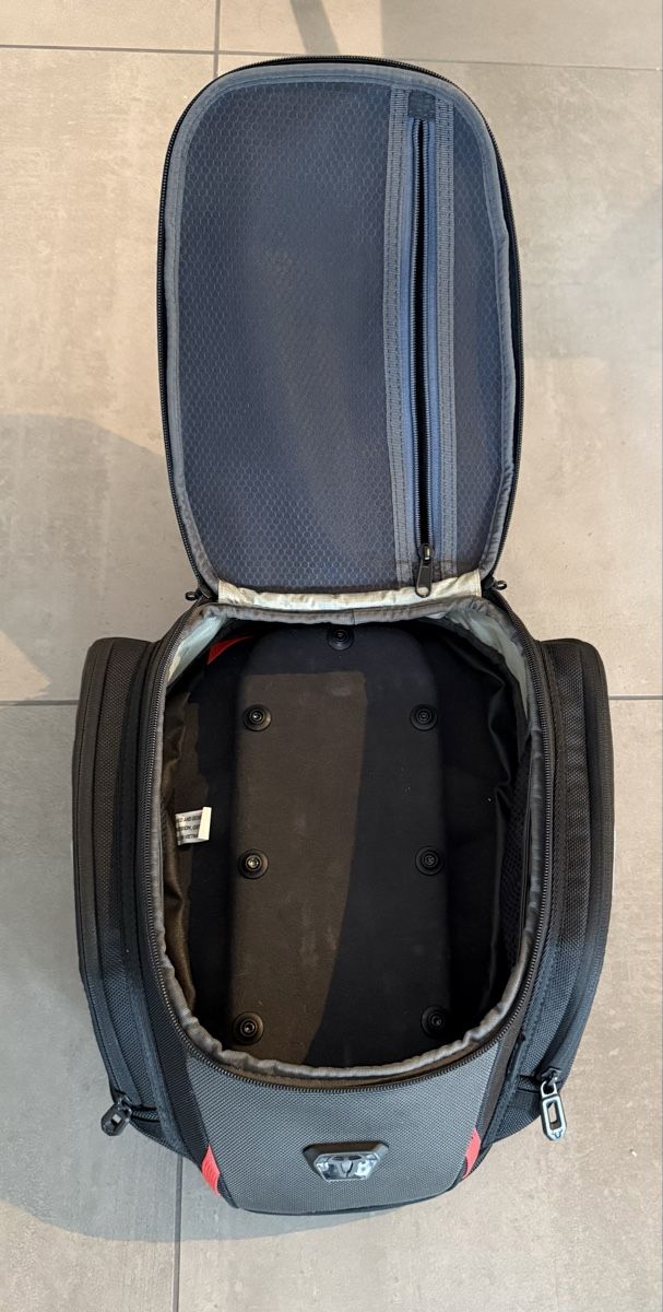 SW-Motech Sacs: Tankrucksack SW Motech Sport Pro – D'occasion à Steinhausen par kay_bny8 4