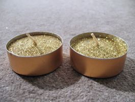 2x Maxi Glitzer Teelicht Kerze in GOLD Ersatz-Kerzen