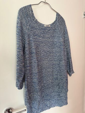 Globus Essentials Pulli Blau/Weiss
