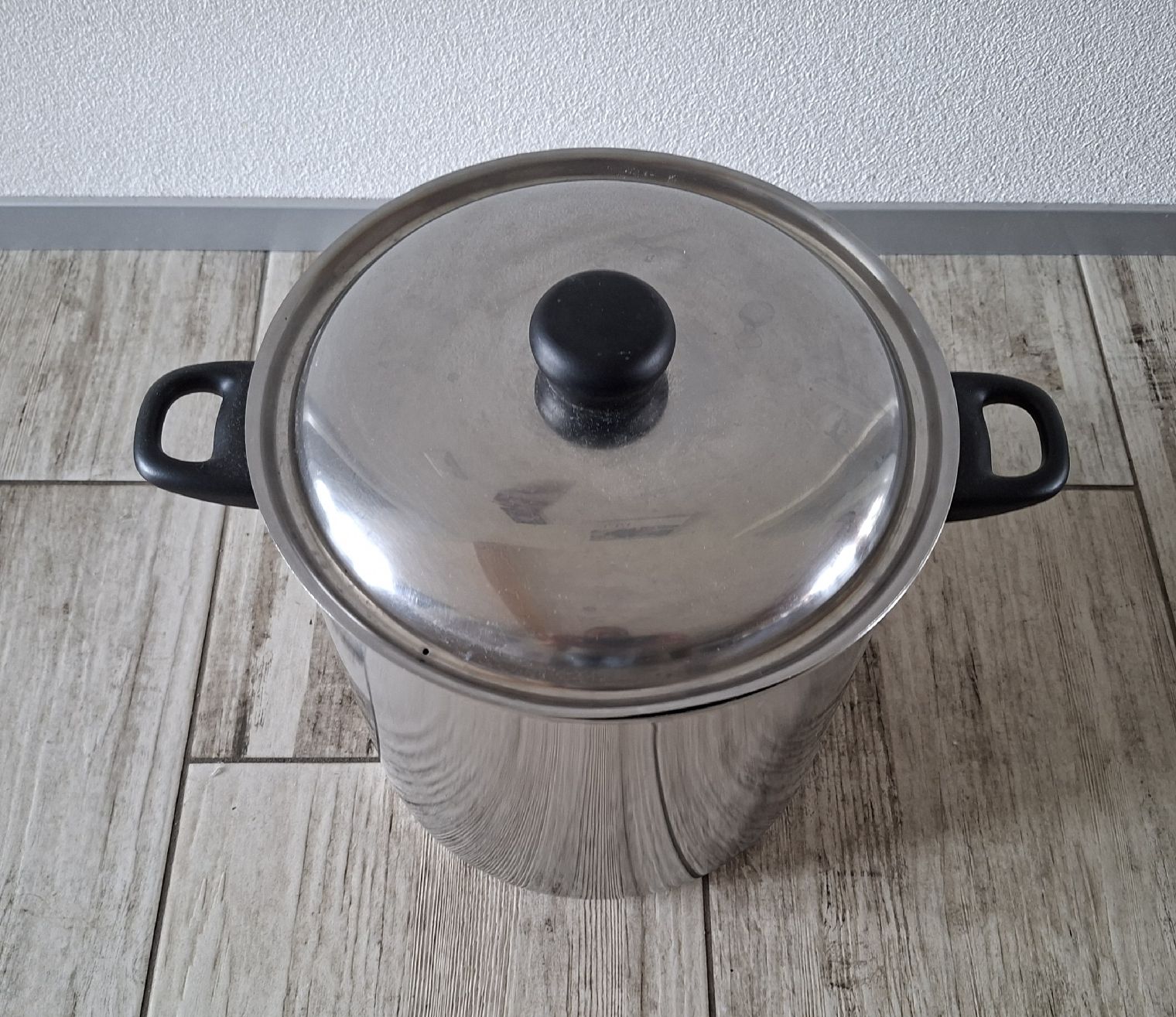 Padelle: Pfanne 8l Induktion geeignet – Usato da Schwarzenegg venduto da musi09