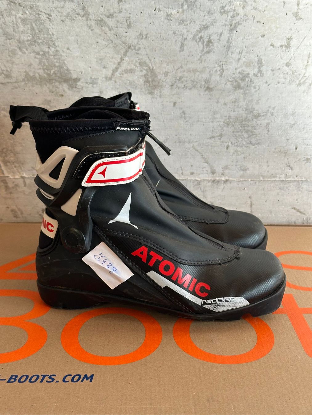 Atomic Chaussures hommes: Atomic Junior Skating Langlauf Schuhe Gr. 35 – D'occasion à Emmenbrücke par karkarkar