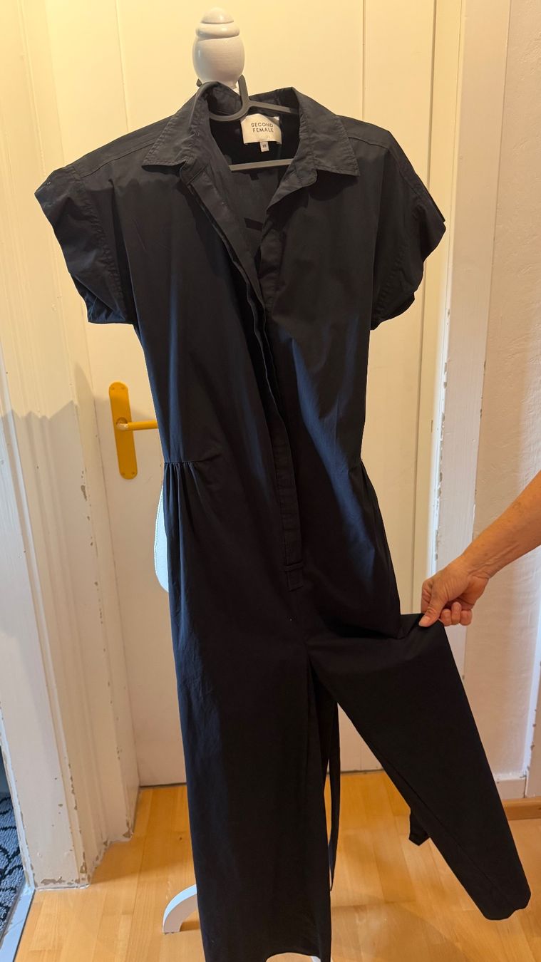 Jumpsuits: Cooler Overall von Second Female – Gebraucht aus Schaffhausen von _queen_c