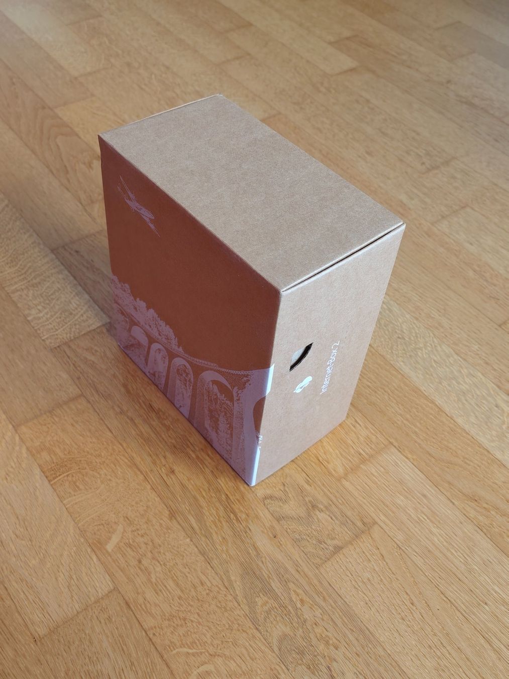 Swisscom Modem & Router: Swisscom Internet Box 2 Neu OVP. Ohne Ethernet Kabel. – Usato da Biel/Bienne venduto da taureau03