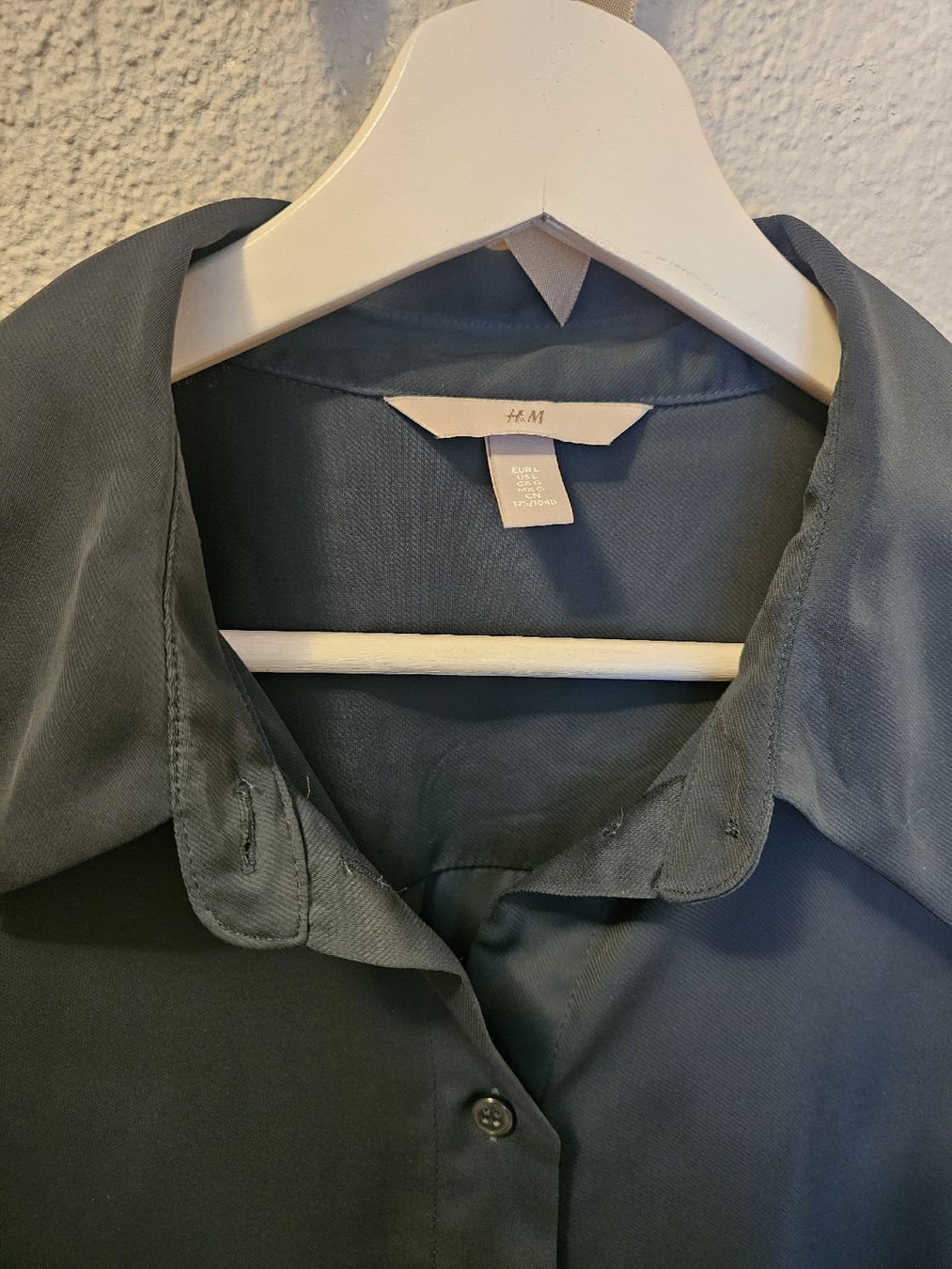 H&M Camicette: Angenehmes Dunkelgrünes H&M Hemd Gr.L – Nuovo (secondo la descrizione) da Bern venduto da Oscarella 1