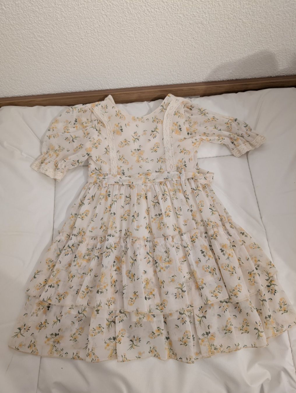 Vestiti & Gonne: Mädchen Kleid mit Schlaufe – Usato da Buchs ZH venduto da nudle10