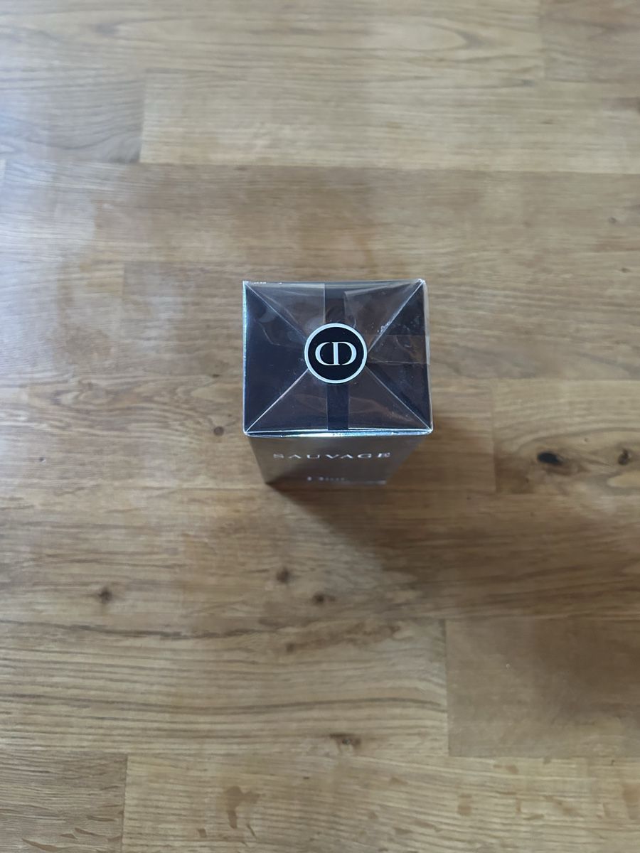 Dior Profumi & Eau de Toilette: Dior Sauvage Eau de Toilette – Nuovo e nell'imballaggio originale da Pieterlen venduto da Marco_Cunha 2