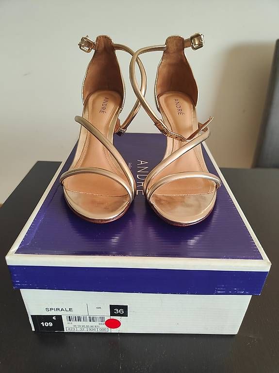 Damenschuhe: Sandales André "Spirale" dorées  Neuves  Taille 36 – Neu und originalverpackt aus Genève von sop_kbp2 1