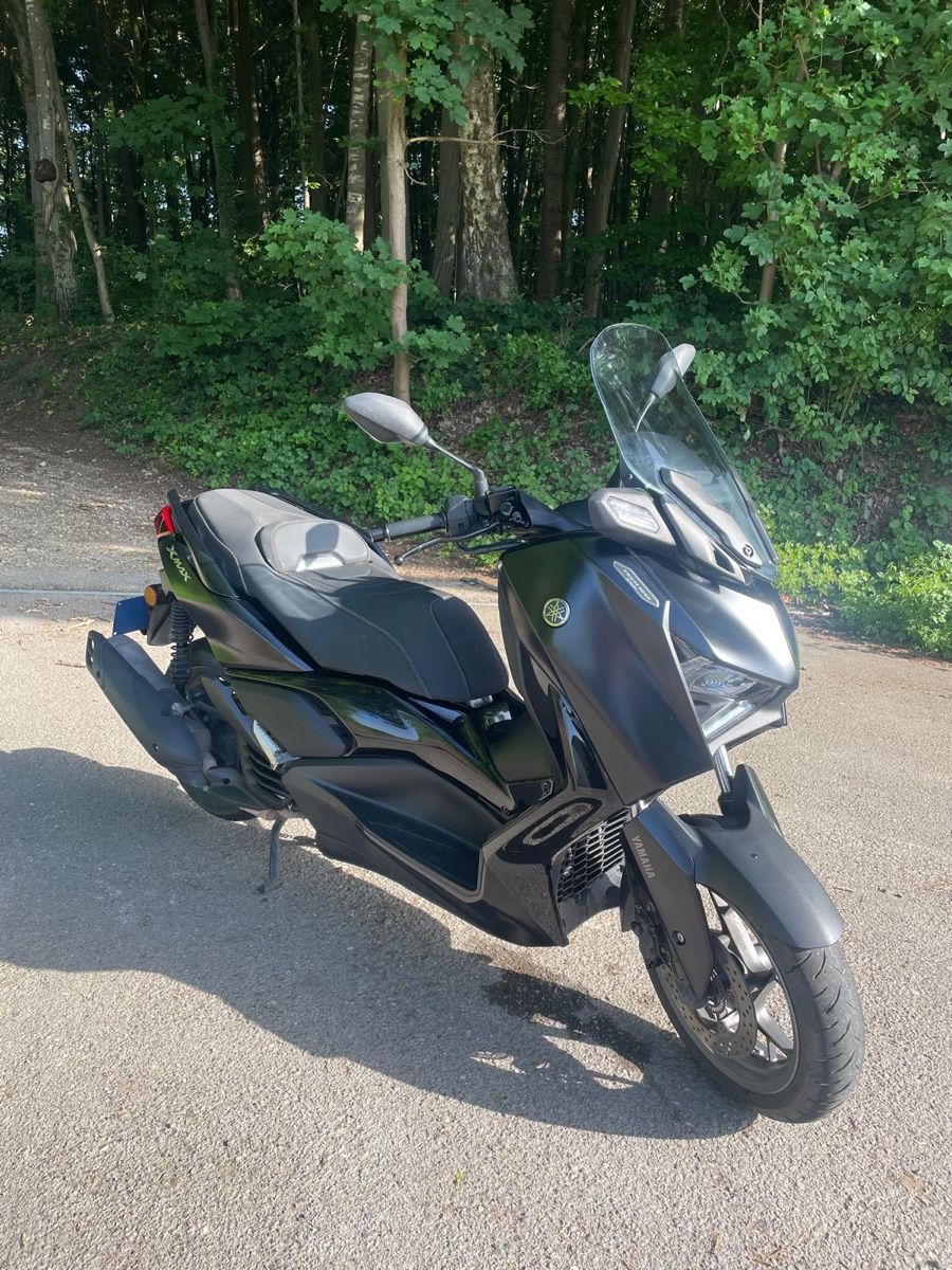 Yamaha Scooter: Yamaha XMAX Techmax 125 Roller, Top Zustand – Usato da Wiesendangen venduto da Aris05 5