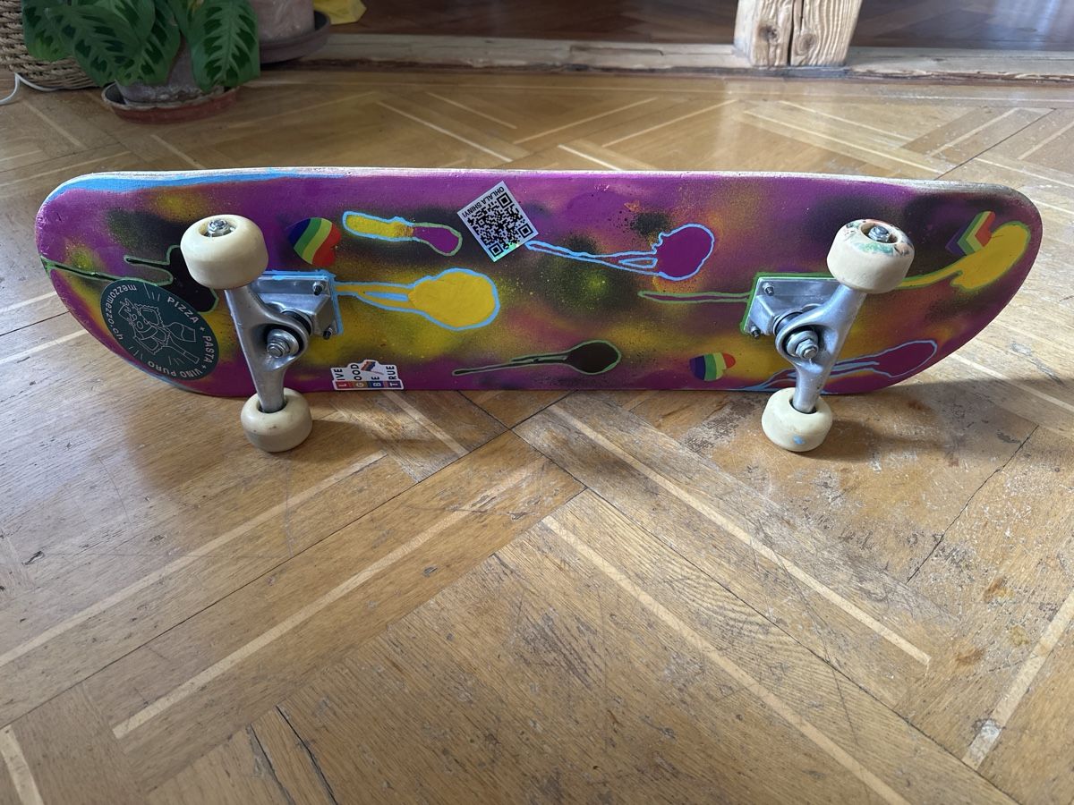 Skateboards: Skateboard mit coolem selbst bespraytem deck  – Usato da Lützelflüh-Goldb venduto da ama_l2lp 6