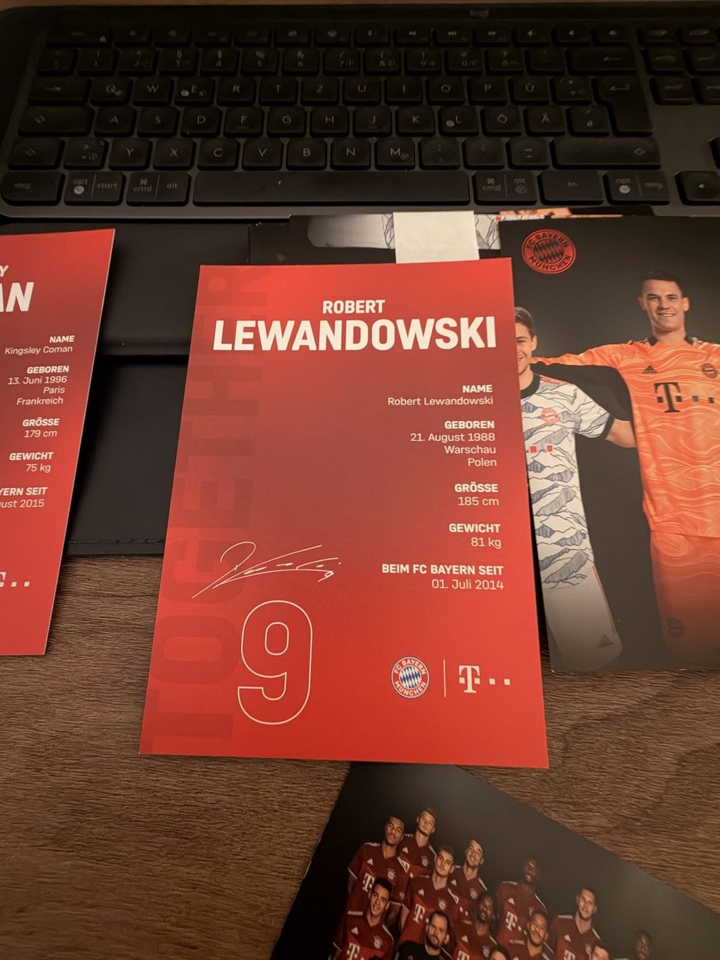 Autografi: FC Bayern Autogrammkarten-Set Lewandowski, Coman u.a. – Usato da Hellbühl venduto da dodo433 3