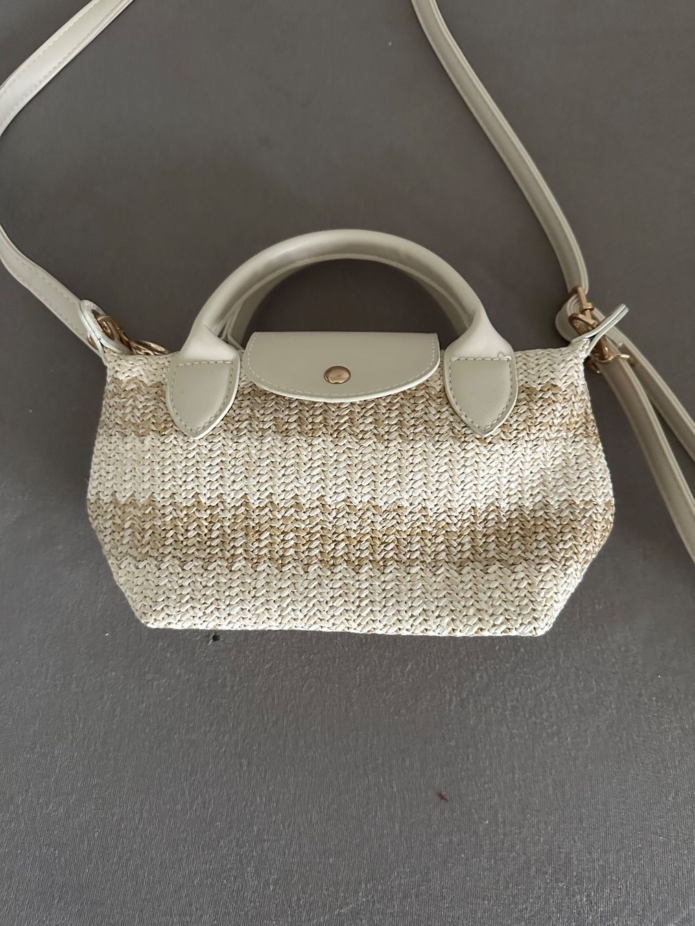 Taschen für Damen: Kleine Umhängetasche – Neu (gemäss Beschreibung) aus Lützelflüh-Goldb von Shelly5 1