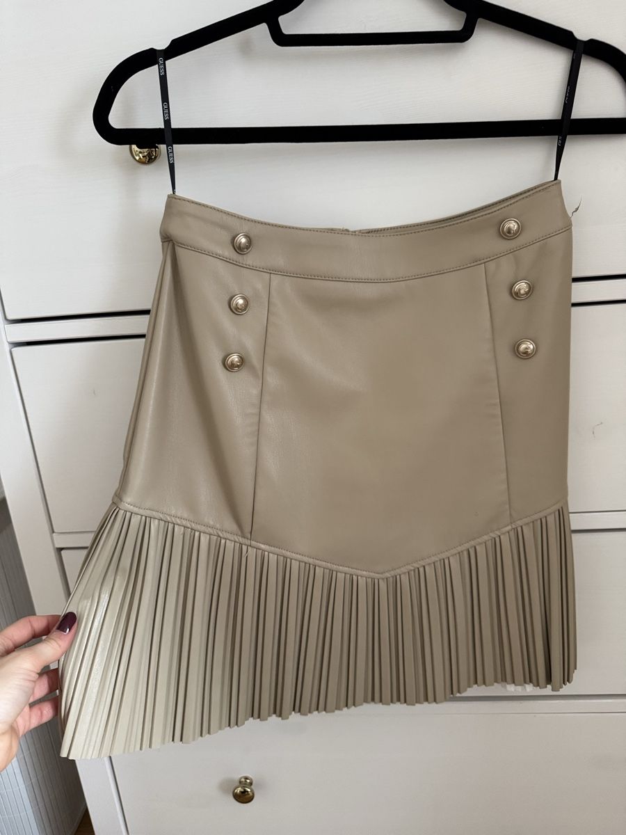 Guess Gonne: Guess Kunstleder Rock beige Gr. S – Usato da Schlieren venduto da itsquality 1