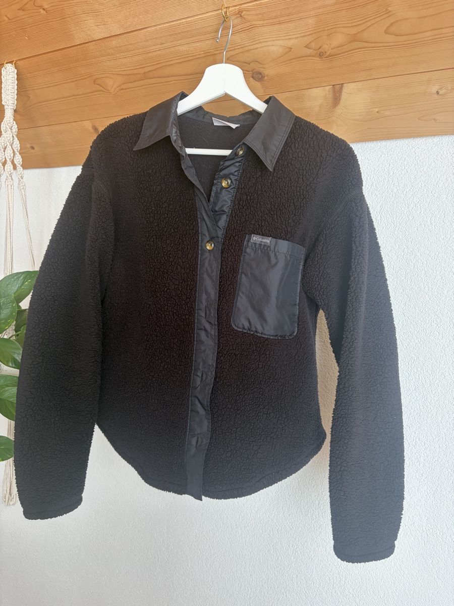 Columbia Vestes: Teddyjacke Columbia – D'occasion à Rüderswil par dariasophialuisa