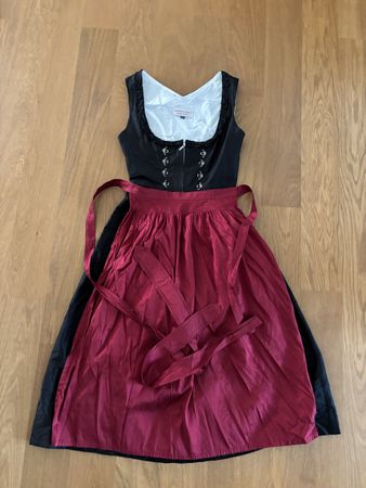 Dirndl Original Steindl schwarz rot Grösse 34