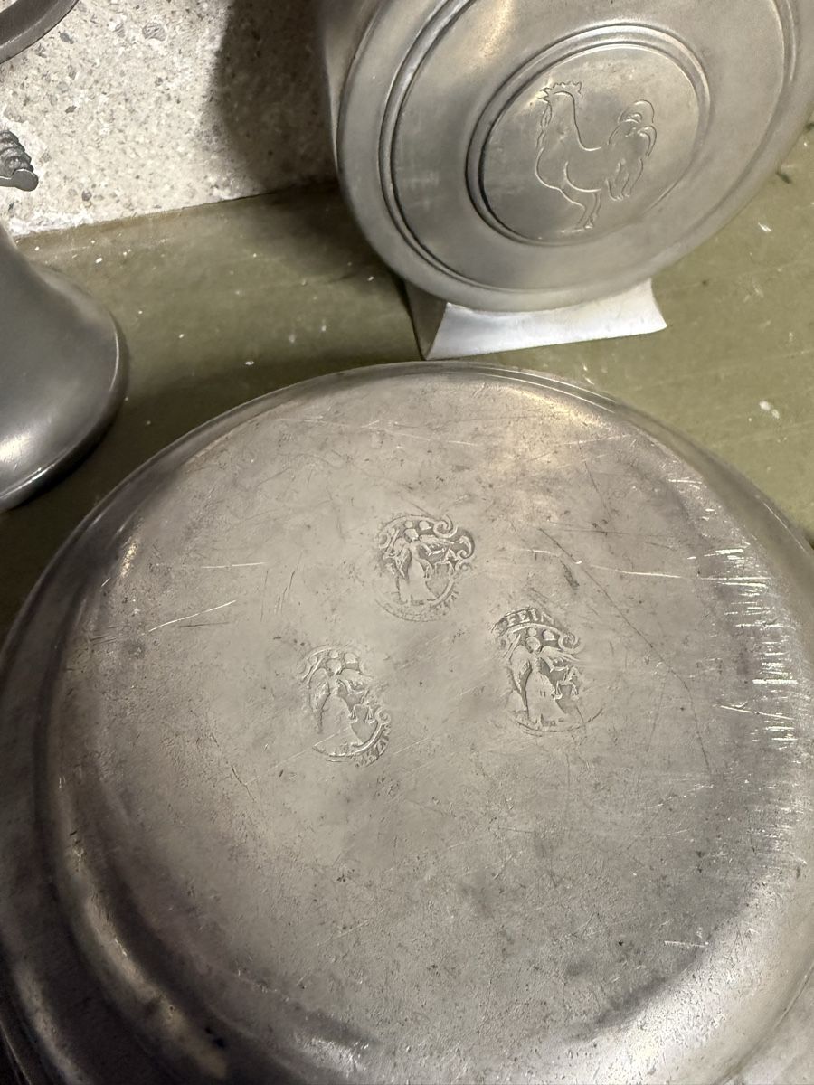 Tutte le decorazioni: Antikes Metall – Usato da Birmenstorf AG venduto da Pat_roll. 5