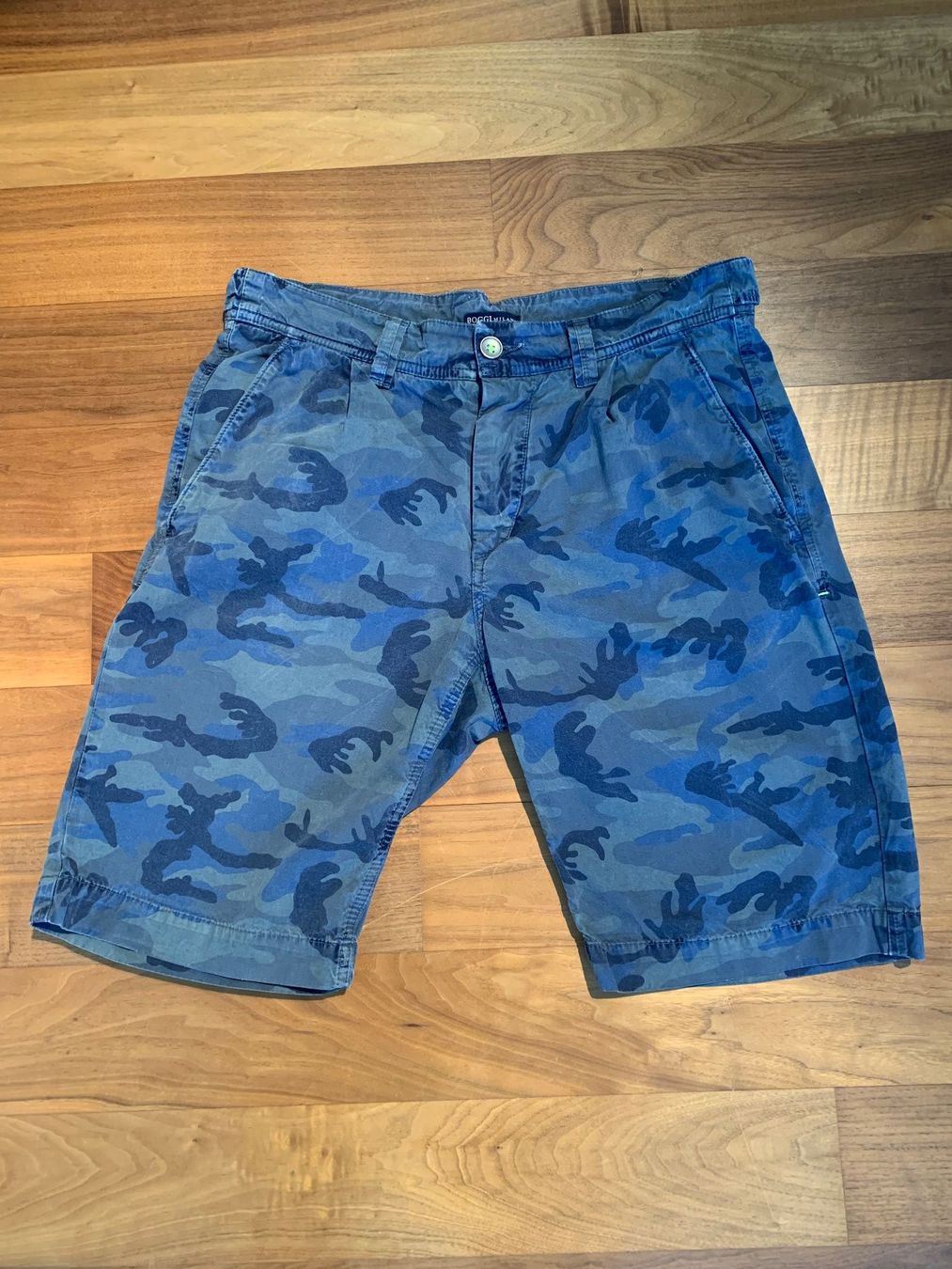 Boggi Pantaloni: BOGGI Milano, Shorts / Bermuda 100% Cotten – Usato da Rüschlikon venduto da Brixen07