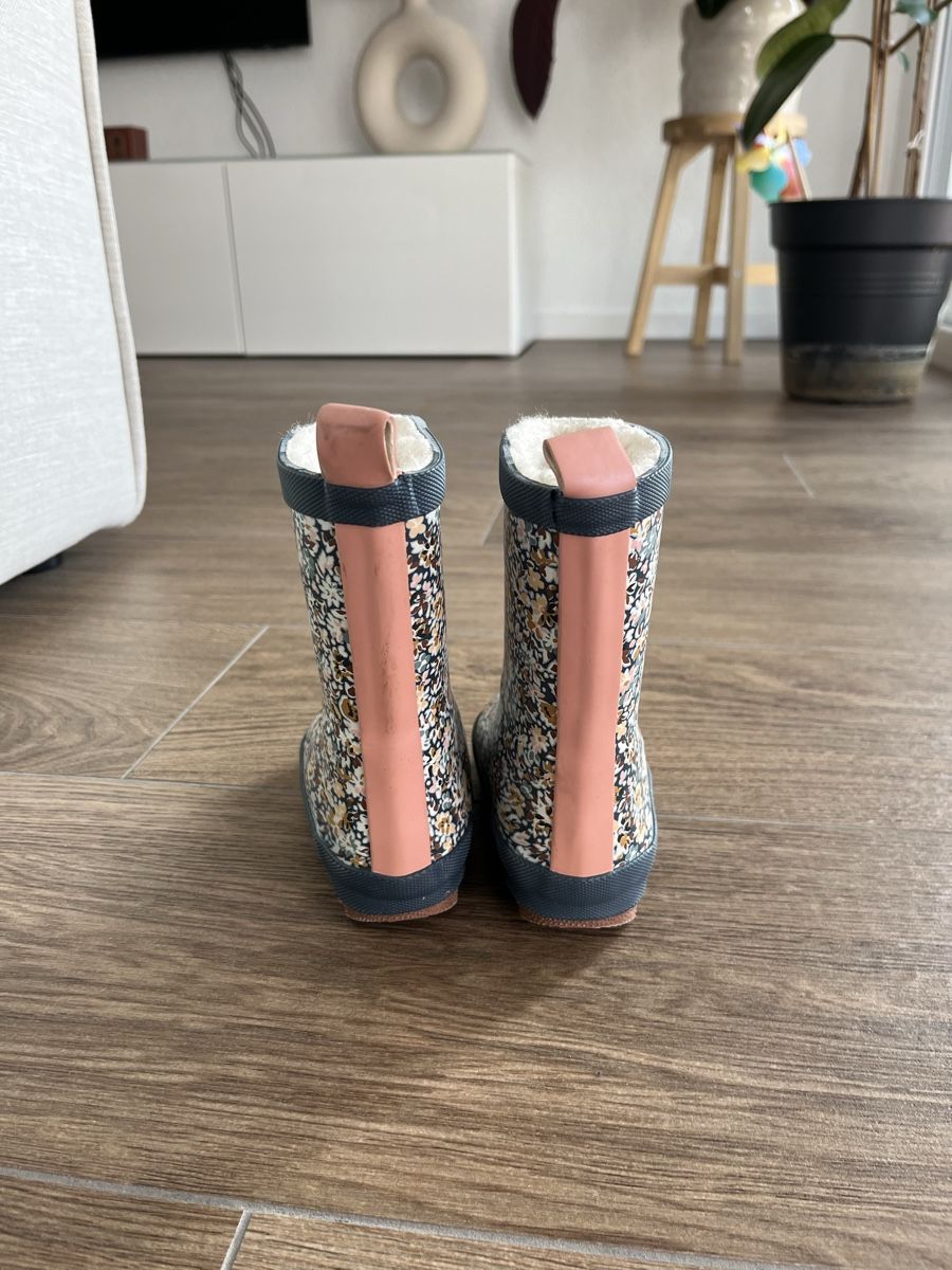 Next Schuhe für Jungen: Bottes de pluie, chaudes, taille 20.5 – Neu (gemäss Beschreibung) aus Hauterive NE von Lipal 5