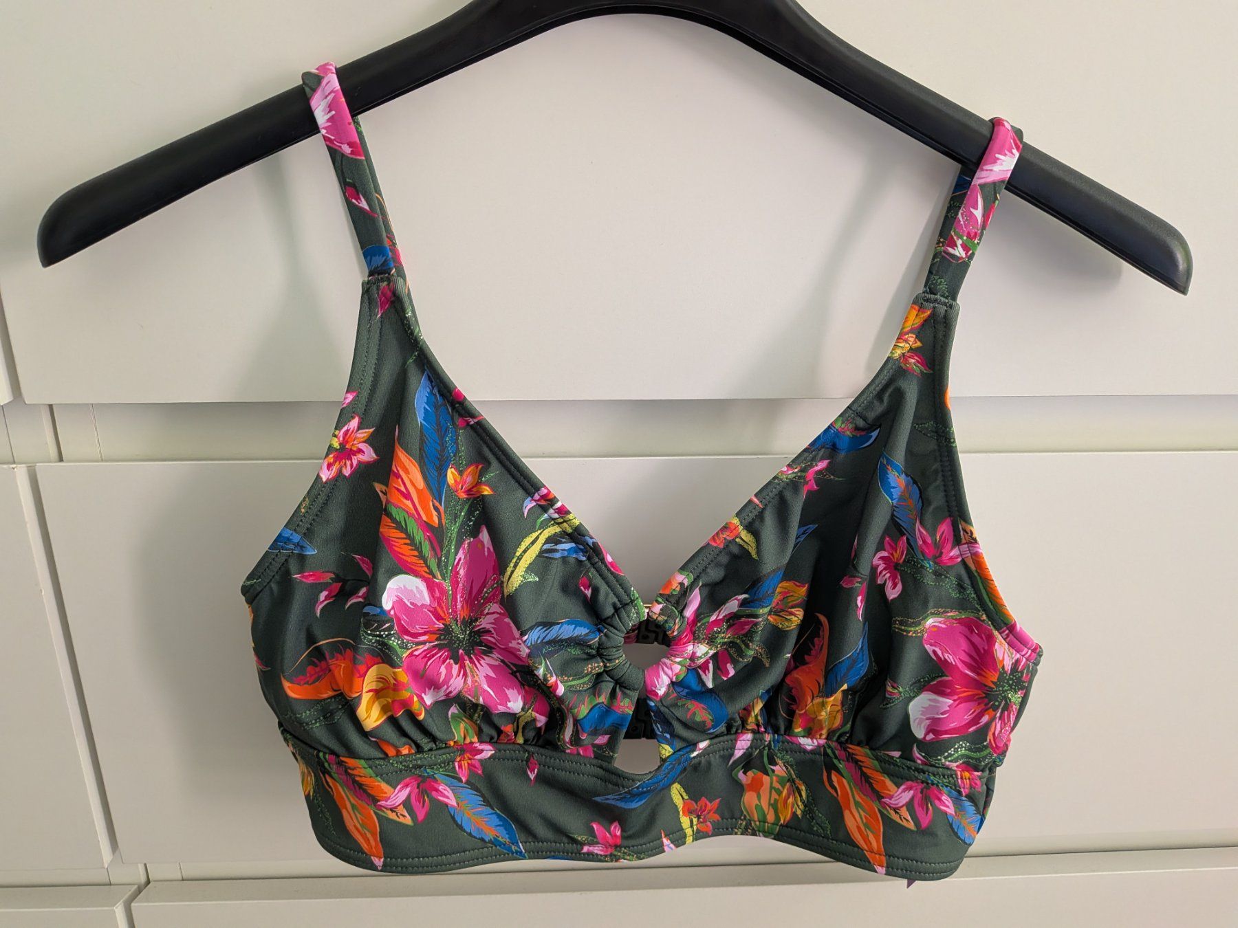 Costumi da bagno & Bikini: Bikinioberteil – Nuovo e nell'imballaggio originale da Zuerich venduto da Jme_zdk8